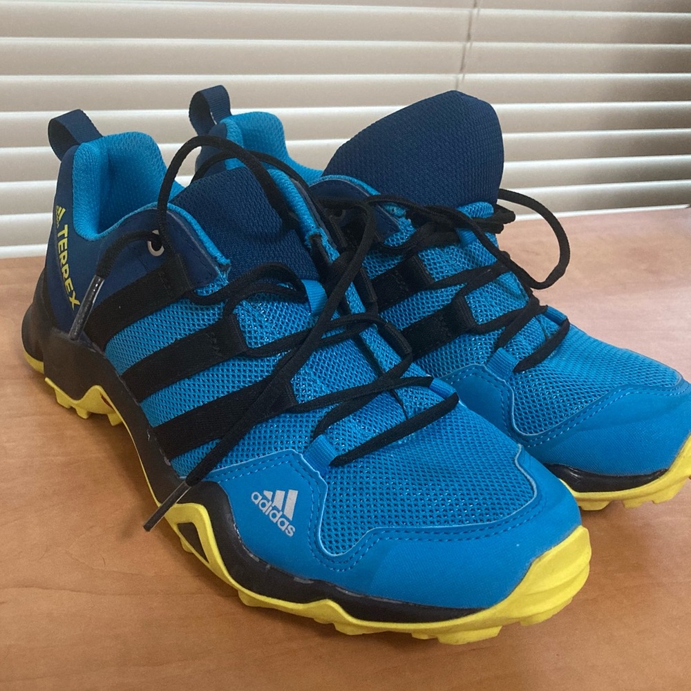 Adidas sneakers Terrex AX2R Hiking.